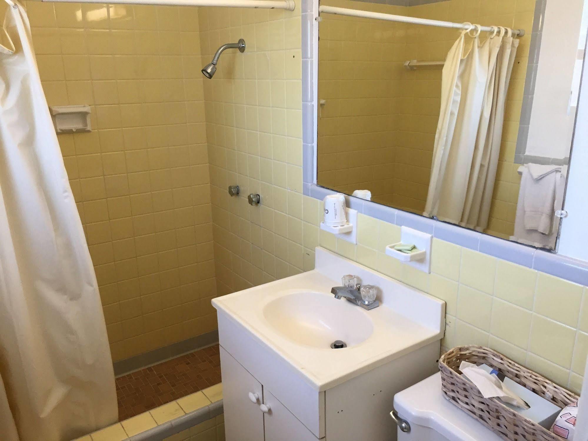 Economy Suites Cypress Gardens Экстерьер фото